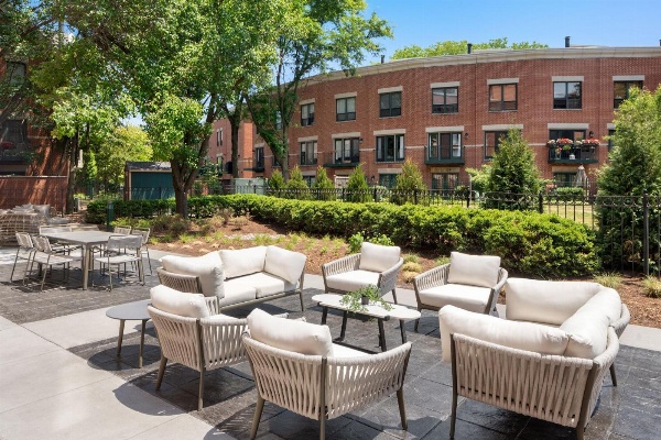 Courtyard by Marriott Chicago at Medical District/UIC image 3